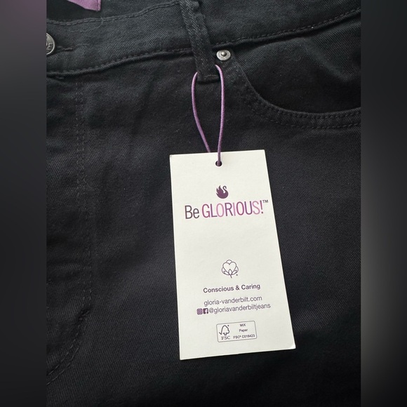 Gloria Vanderbilt Amanda Classic Rise Tapered Jeans in Black size 18 - Picture 10 of 12